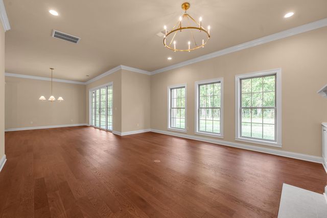 380 Weston Park, Lexington, KY 40515