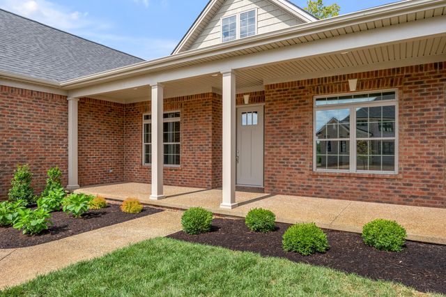 380 Weston Park, Lexington, KY 40515