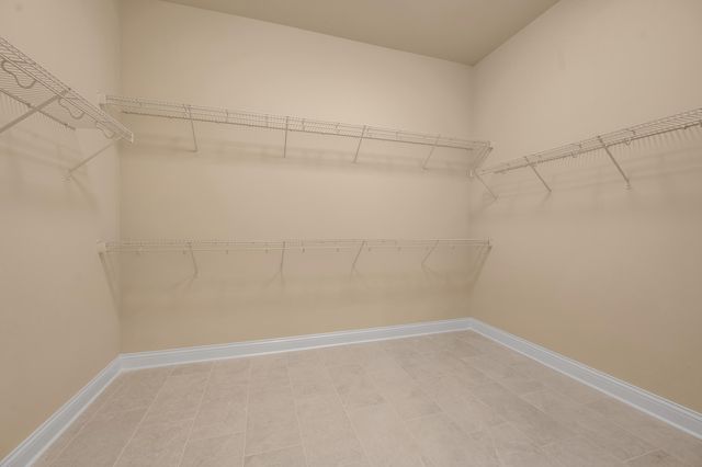 380 Weston Park, Lexington, KY 40515