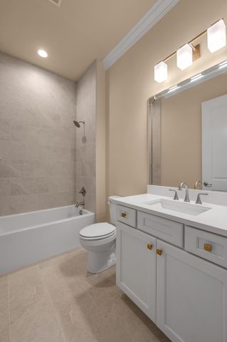 380 Weston Park, Lexington, KY 40515