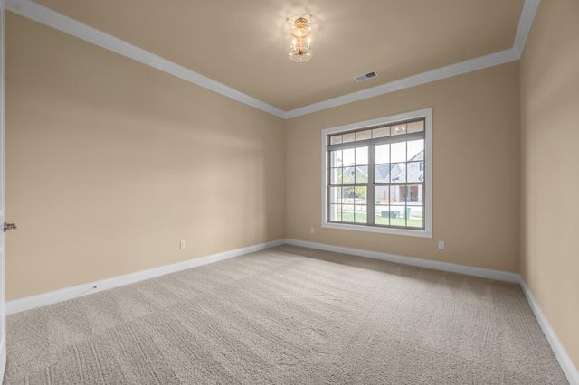 380 Weston Park, Lexington, KY 40515