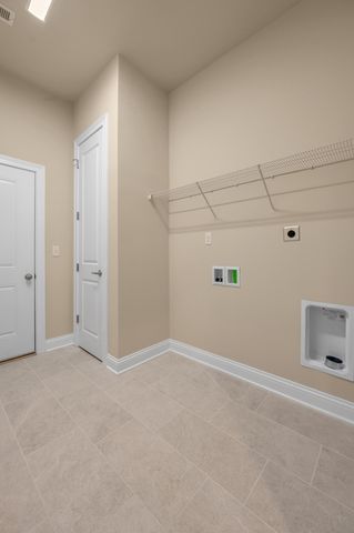 380 Weston Park, Lexington, KY 40515