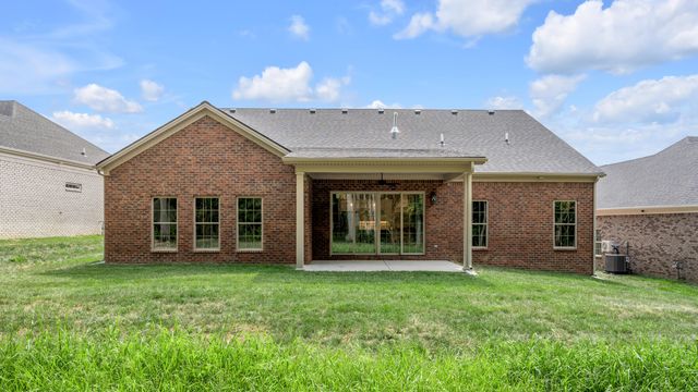 380 Weston Park, Lexington, KY 40515