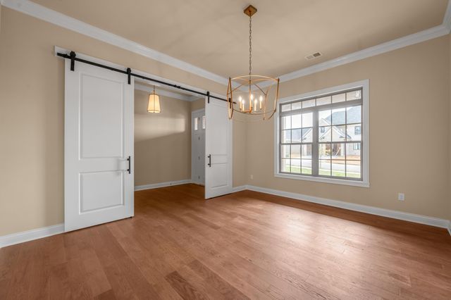 380 Weston Park, Lexington, KY 40515