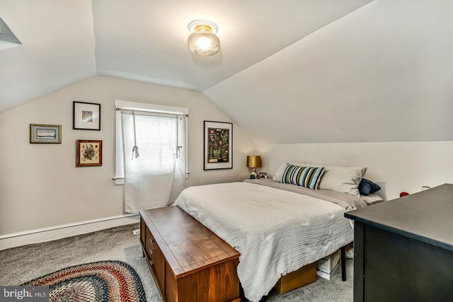 15 WILLOWBROOK AVE, Lansdowne, PA 19050