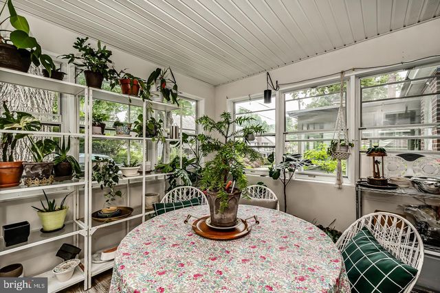 15 WILLOWBROOK AVE, Lansdowne, PA 19050