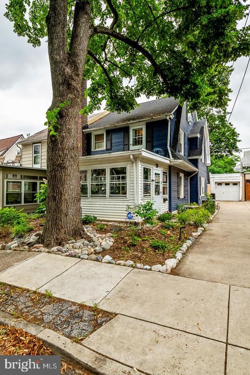 15 WILLOWBROOK AVE, Lansdowne, PA 19050