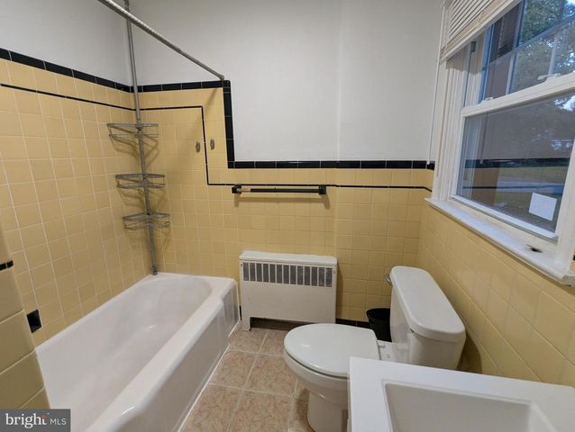 21 STEINWAY AVE, Ewing, NJ 08618