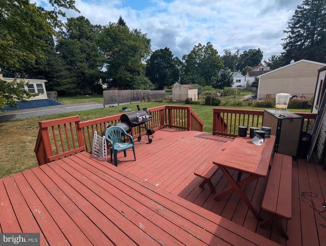 21 STEINWAY AVE, Ewing, NJ 08618