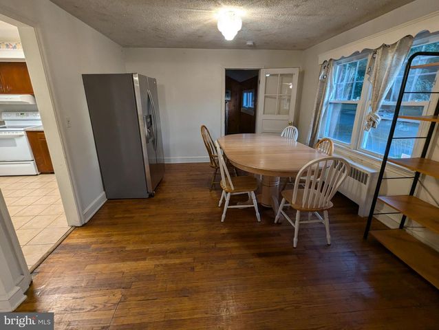 21 STEINWAY AVE, Ewing, NJ 08618