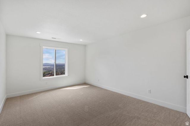 692 E MOUNTAIN RD., North Ogden, UT 84414