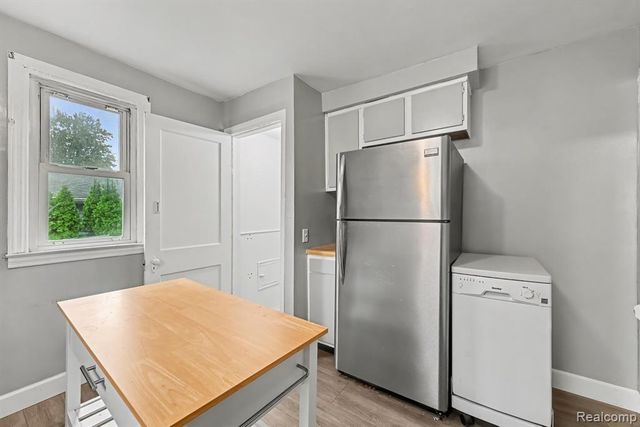 9268 Marlowe Avenue, Plymouth, MI 48170