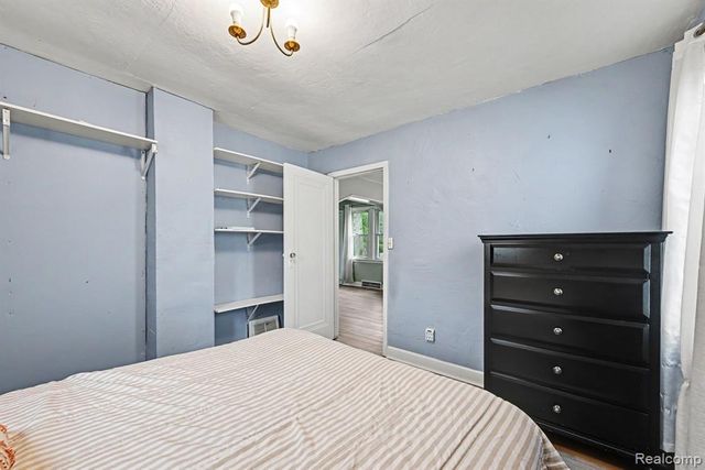 9268 Marlowe Avenue, Plymouth, MI 48170
