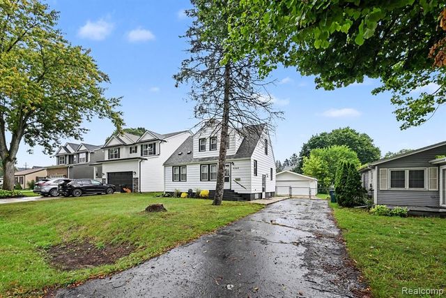 9268 Marlowe Avenue, Plymouth, MI 48170