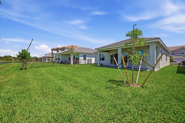 13955 Spruce Pine Drive, Westlake, FL 33470