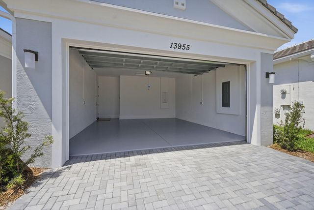 13955 Spruce Pine Drive, Westlake, FL 33470