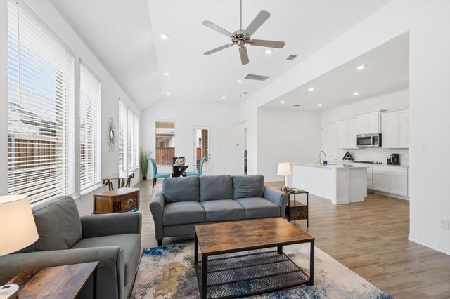 4831 Forest Crest Parkway, Arlington, TX 76005