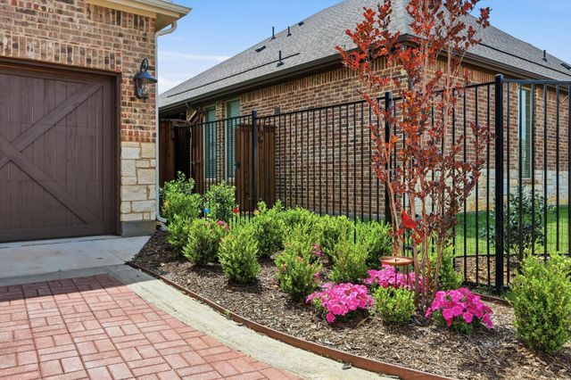 4831 Forest Crest Parkway, Arlington, TX 76005