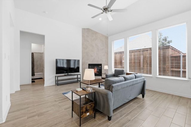 4831 Forest Crest Parkway, Arlington, TX 76005