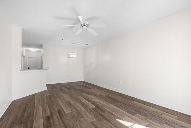 5011 Harvest Dr Unit 202, Myrtle Beach, SC 29579
