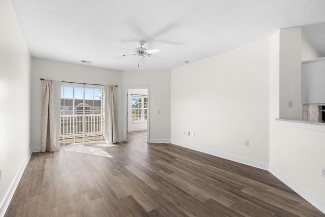 5011 Harvest Dr Unit 202, Myrtle Beach, SC 29579