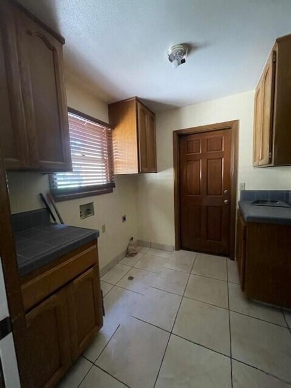 Image 17 of property listing at 144 E Parkview Avenue, Visalia, CA 93277