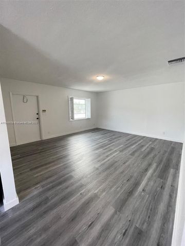1571 SE 23rd Ave 1, Pompano Beach, FL 33062