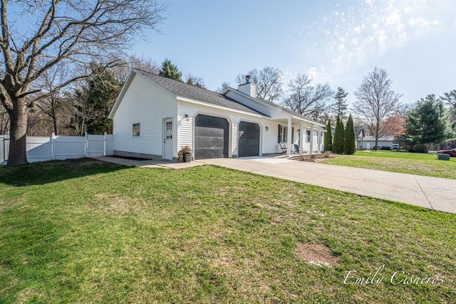 1608 Hampstead Drive, Muskegon, MI 49445