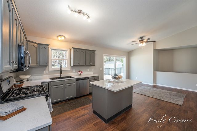 1608 Hampstead Drive, Muskegon, MI 49445
