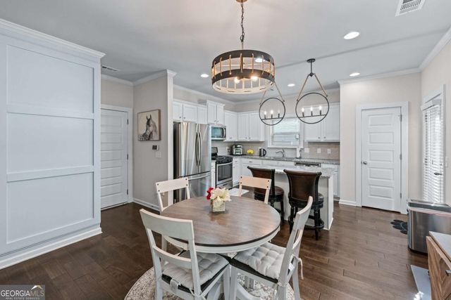6424 Barker Station Walk, Sugar Hill, GA 30518
