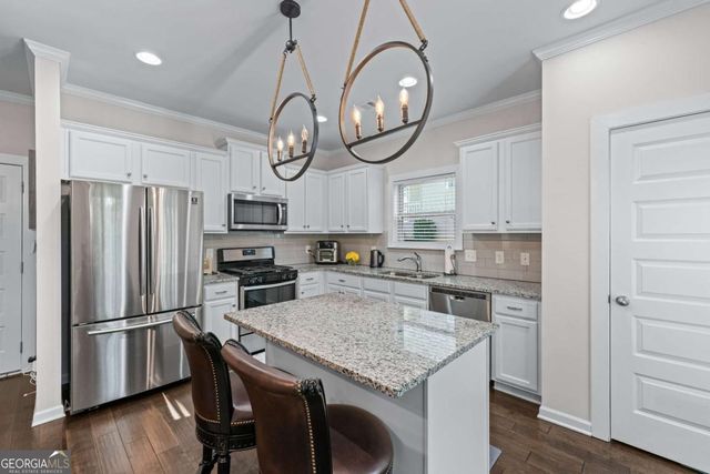 6424 Barker Station Walk, Sugar Hill, GA 30518