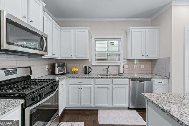 6424 Barker Station Walk, Sugar Hill, GA 30518