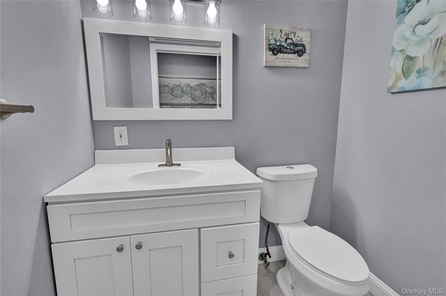 4 Saint Marks Place, Stony Brook, NY 11790