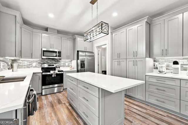 102 Moose Loop, Waleska, GA 30183