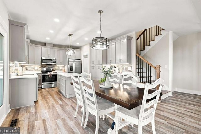 102 Moose Loop, Waleska, GA 30183