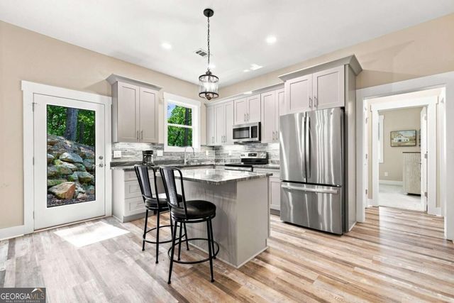 102 Moose Loop, Waleska, GA 30183