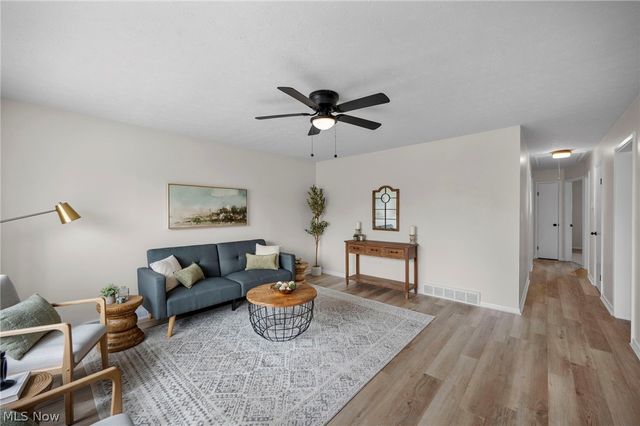 6810 Belmere Drive, Parma, OH 44129