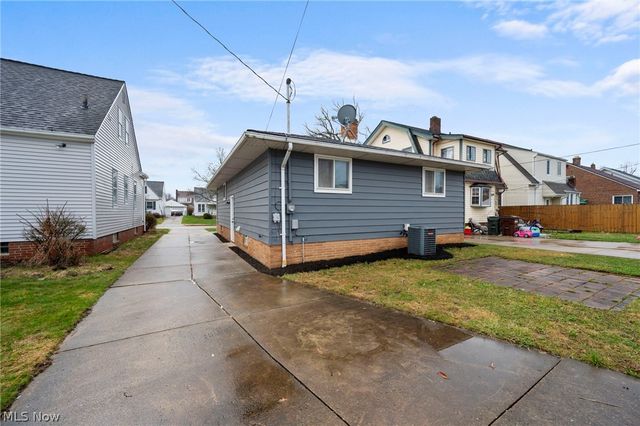 6810 Belmere Drive, Parma, OH 44129