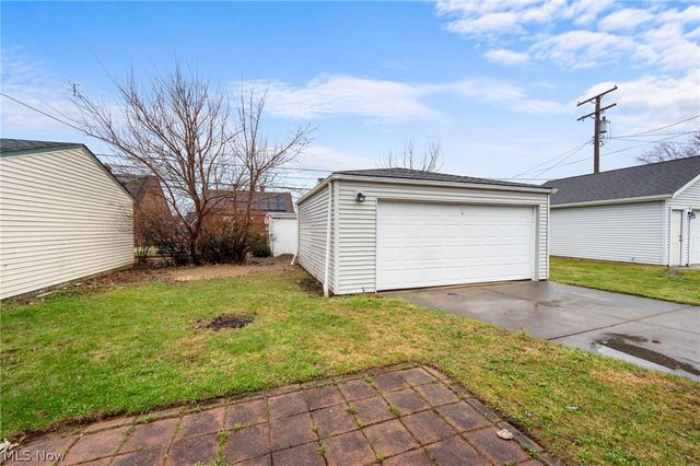 6810 Belmere Drive, Parma, OH 44129