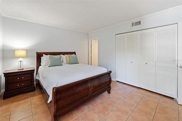 4574 RINGWOOD MEADOW 4, Sarasota, FL 34235