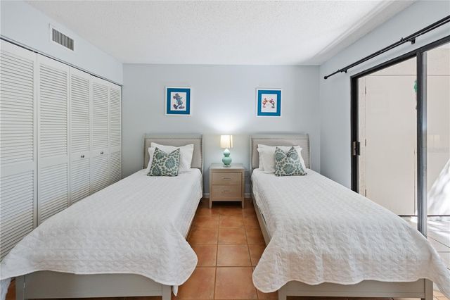 4574 RINGWOOD MEADOW 4, Sarasota, FL 34235