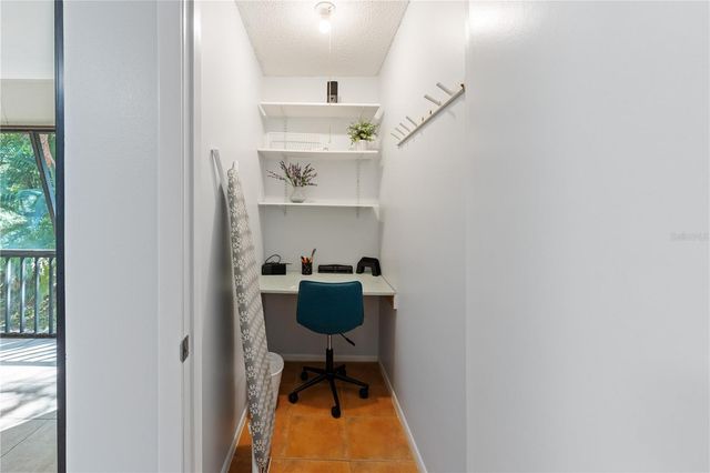 4574 RINGWOOD MEADOW 4, Sarasota, FL 34235