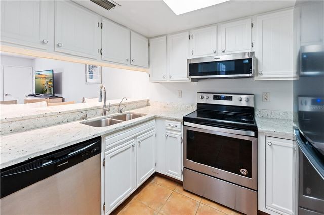 4574 RINGWOOD MEADOW 4, Sarasota, FL 34235