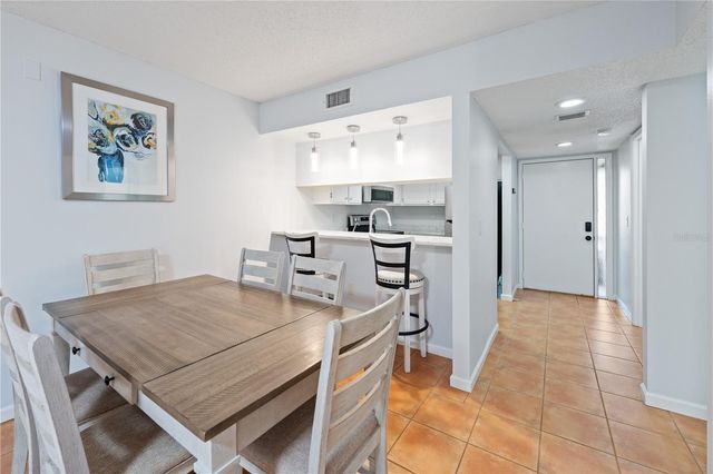 4574 RINGWOOD MEADOW 4, Sarasota, FL 34235