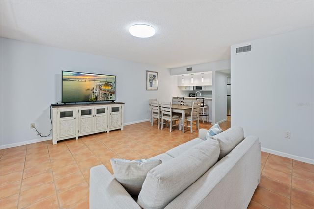 4574 RINGWOOD MEADOW 4, Sarasota, FL 34235