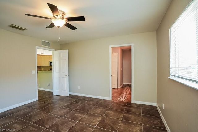218 SW 11th AVE, Cape Coral, FL 33991