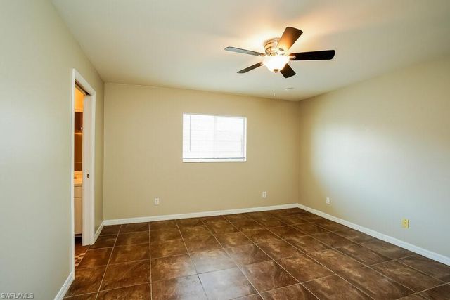 218 SW 11th AVE, Cape Coral, FL 33991