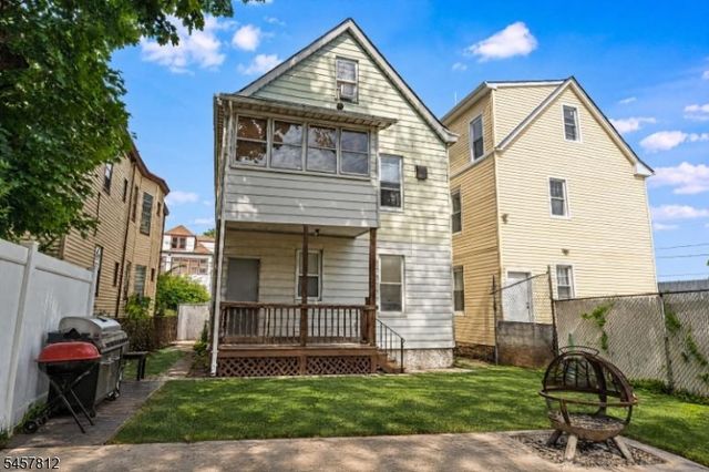 262 Harrison St, Paterson City, NJ 07501