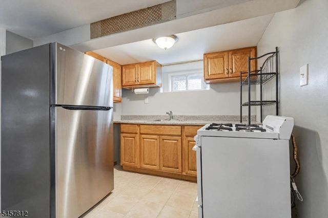 262 Harrison St, Paterson City, NJ 07501