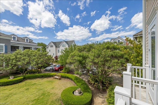 4531 Maiden LN, Norfolk, VA 23518